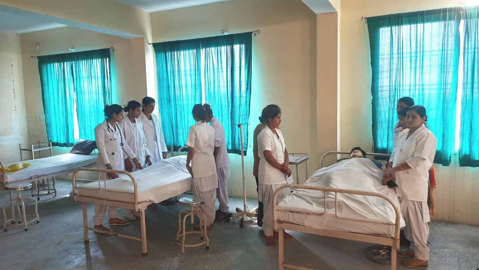 Students training in the nursing skills laboratory